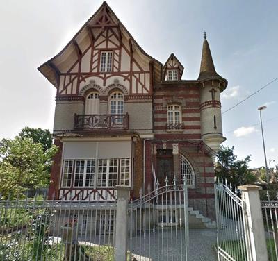 Villa - 232 m² - 9 pièces