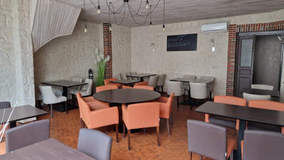 Local commercial - 270 m² - 10 pièces