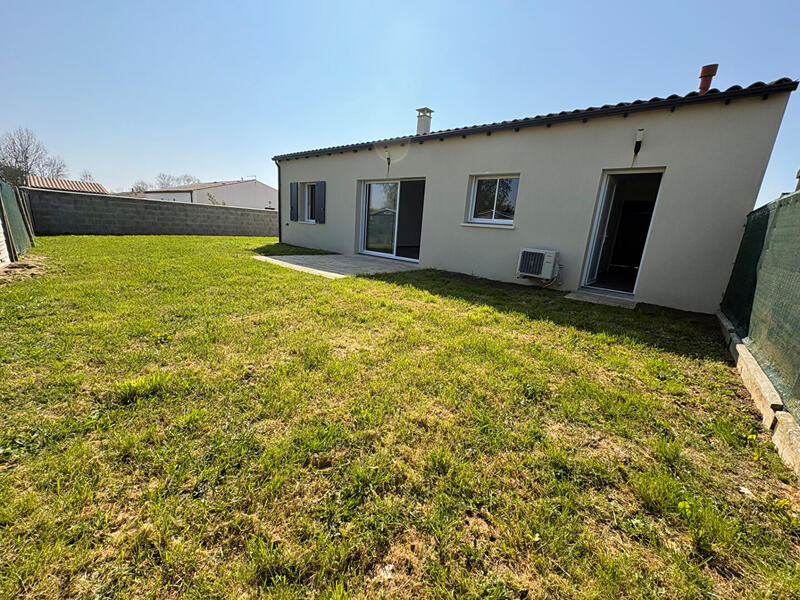 Maison - 90 m² - 4 pièces