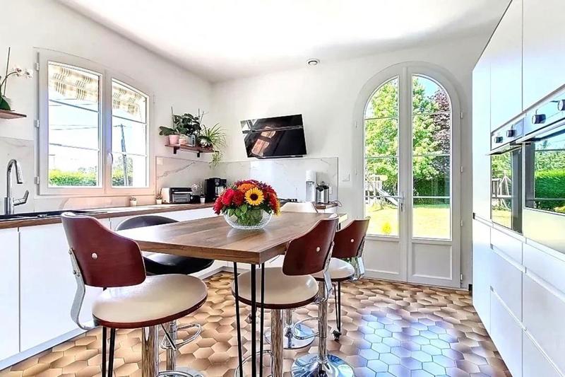 Maison - 177 m² - 7 pièces