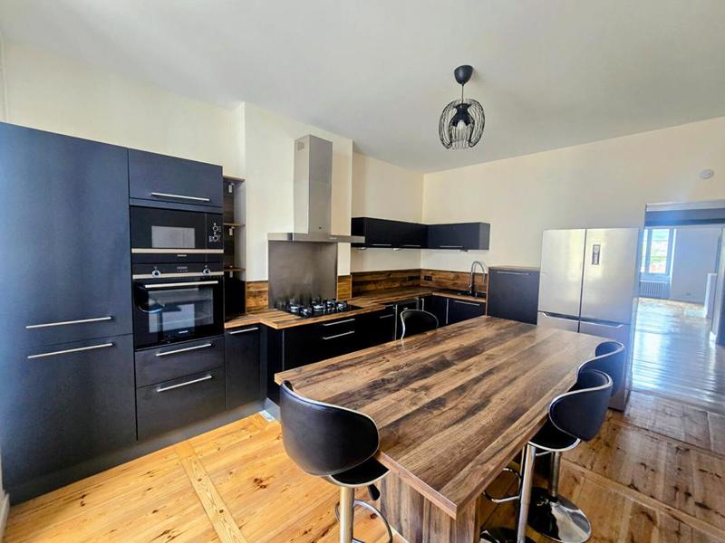 Appartement - 185 m² - 5 pièces