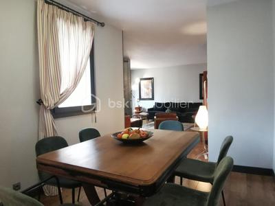 Appartement - 96 m² - 5 pièces