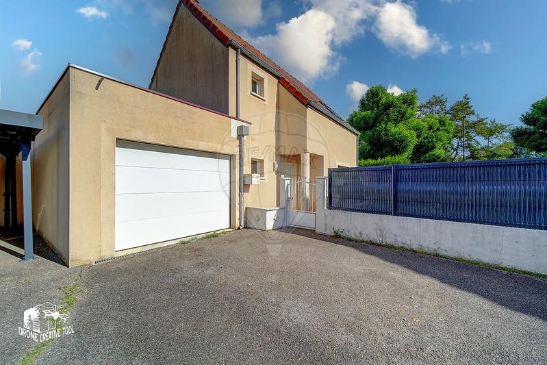 Maison - 85 m² - 5 pièces