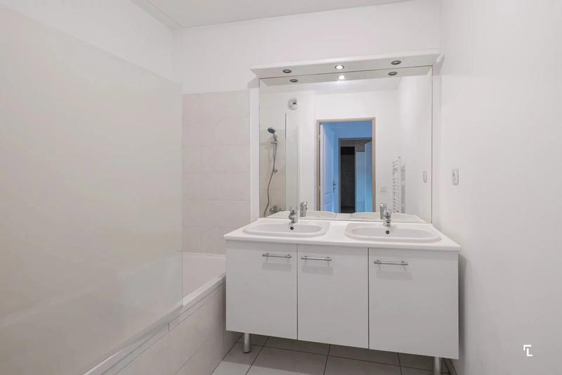 Appartement - 92 m² - 4 pièces