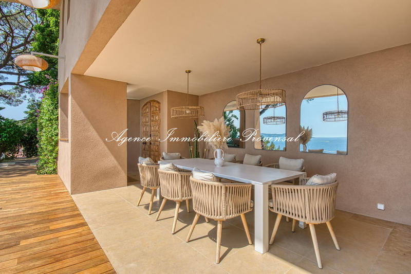 Villa - 260 m² - 6 pièces