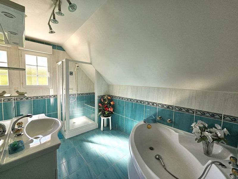 Maison - 121 m² - 5 pièces