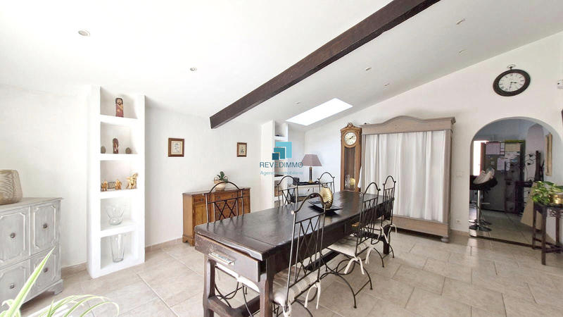 Maison - 195 m² - 6 pièces