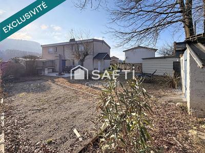 Maison - 90 m² - 4 pièces