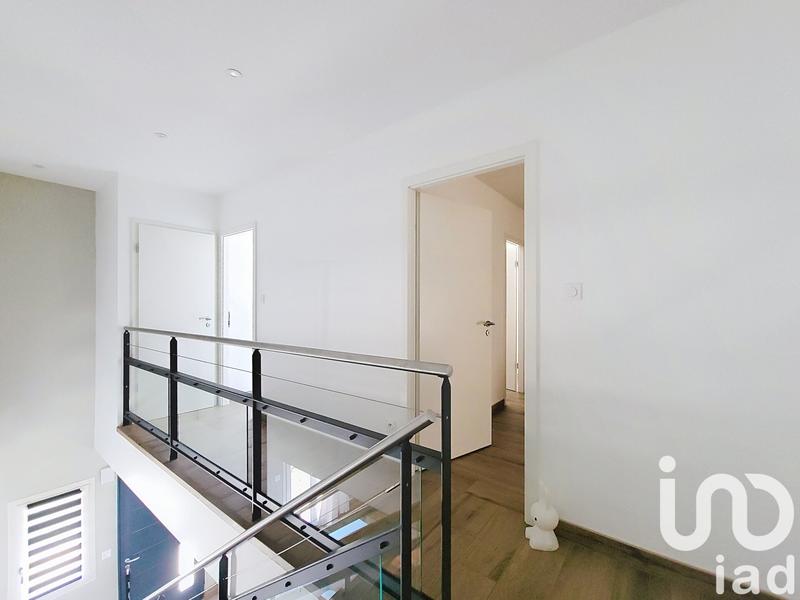 Maison - 135 m² - 6 pièces