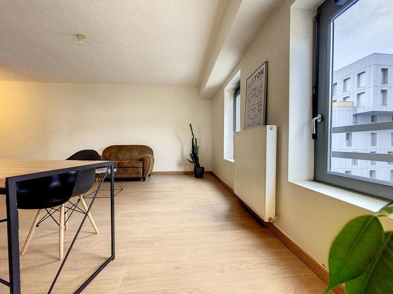 Appartement - 84 m² - 3 pièces