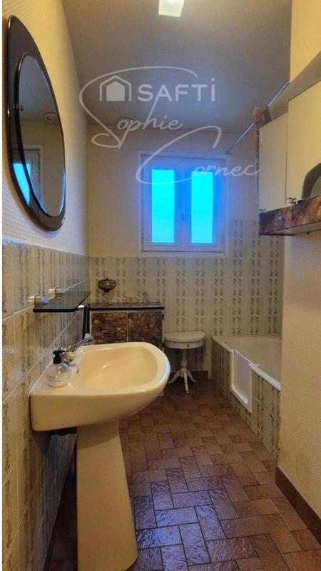 Maison - 162 m² - 7 pièces