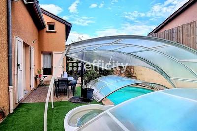 Maison - 201 m² - 9 pièces