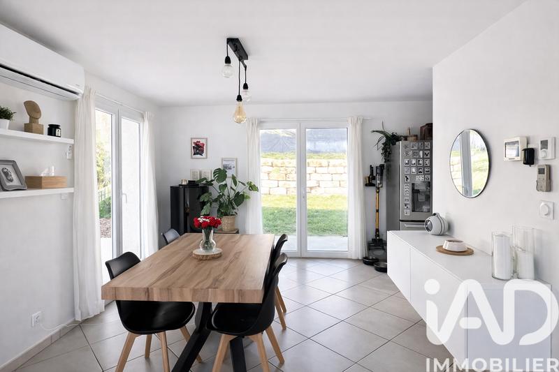 Maison - 141 m² - 6 pièces