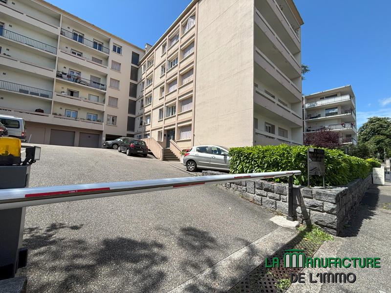 Appartement - 103 m² - 5 pièces