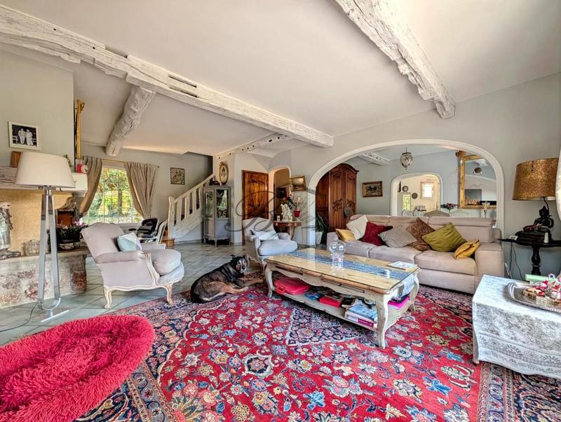 Villa - 206 m² - 7 pièces