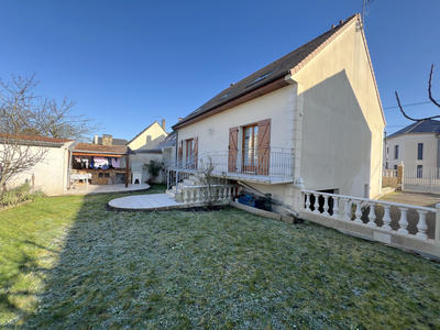 Maison - 154 m² - 8 pièces