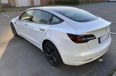 Tout fait Tesla model 3 Sr+