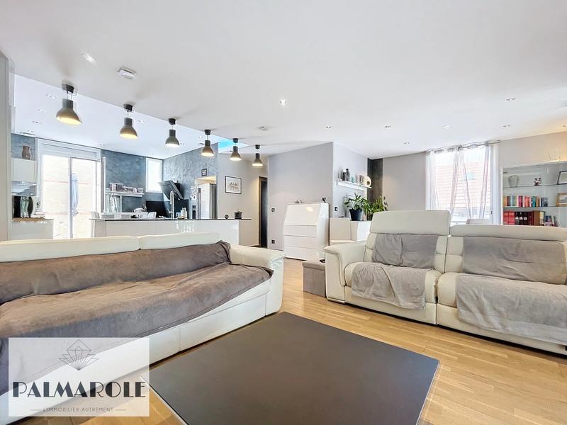 Appartement - 95 m² - 3 pièces