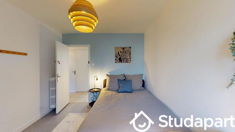 Chambre - 9 m² - 1 pièce