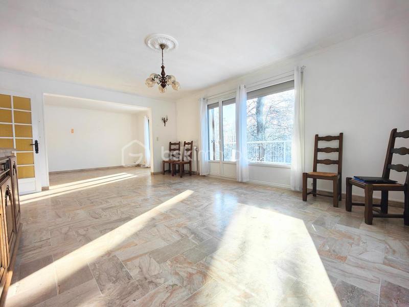 Maison - 150 m² - 8 pièces