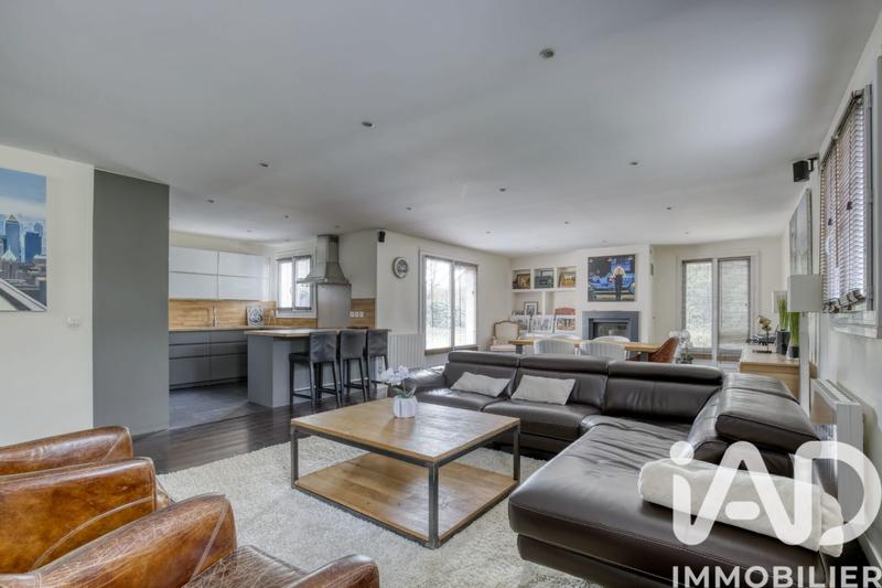 Maison - 190 m² - 8 pièces