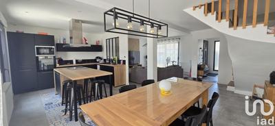 Maison - 135 m² - 5 pièces