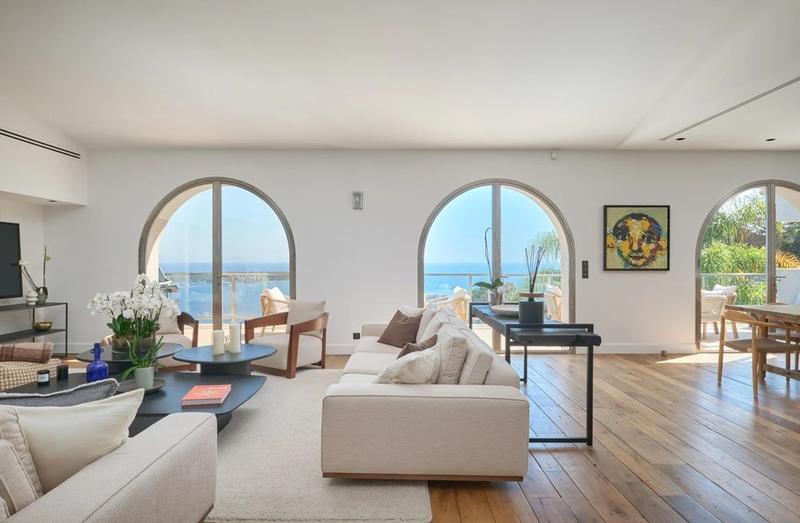 Villa - 350 m² - 9 pièces