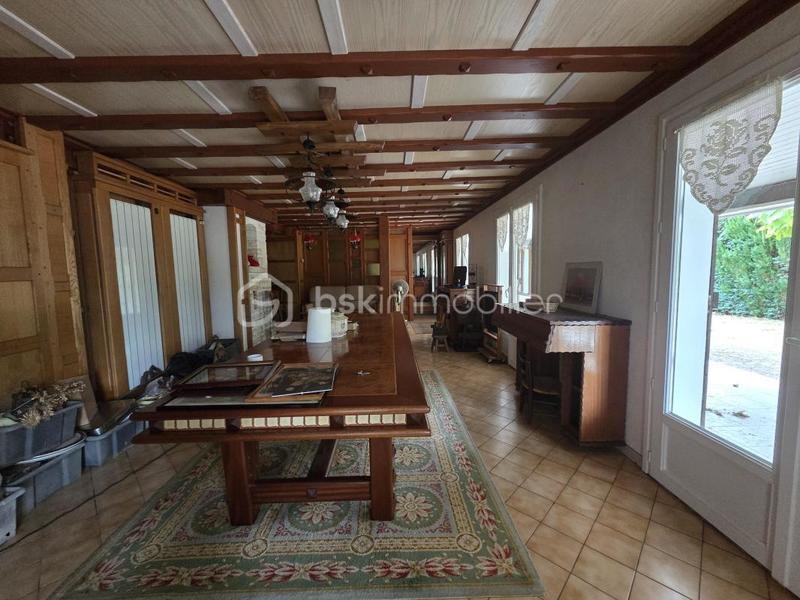 Maison traditionnelle - 167 m² - 4 pièces