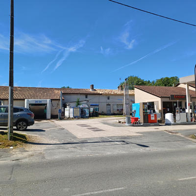 Fonds de commerce - 197 m²