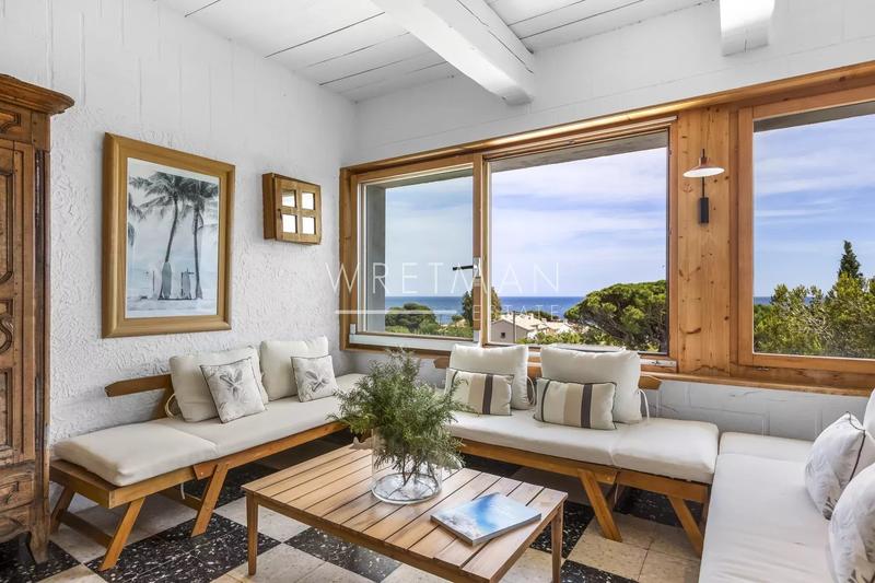 Maison - 515 m² - 12 pièces