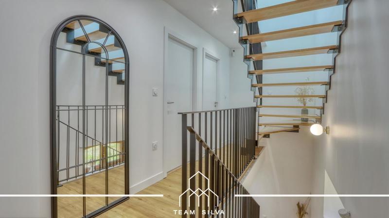 Maison - 140 m² - 5 pièces