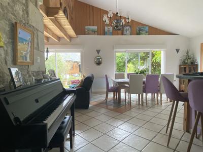 Maison ancienne - 172 m² - 6 pièces