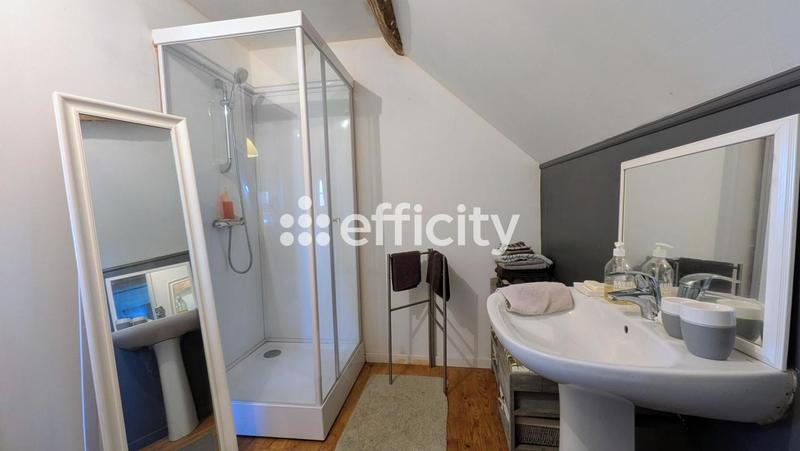 Maison - 80 m² - 5 pièces