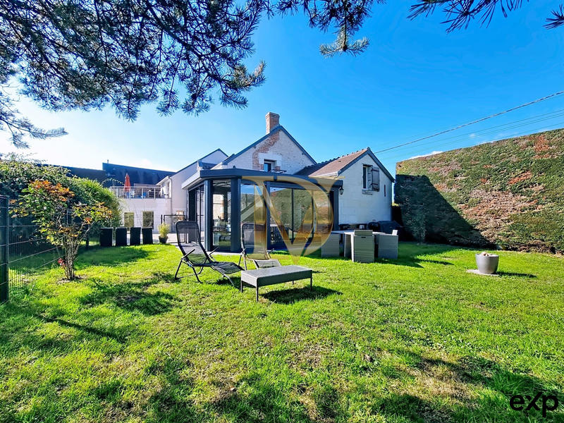 Maison ancienne - 402 m² - 11 pièces