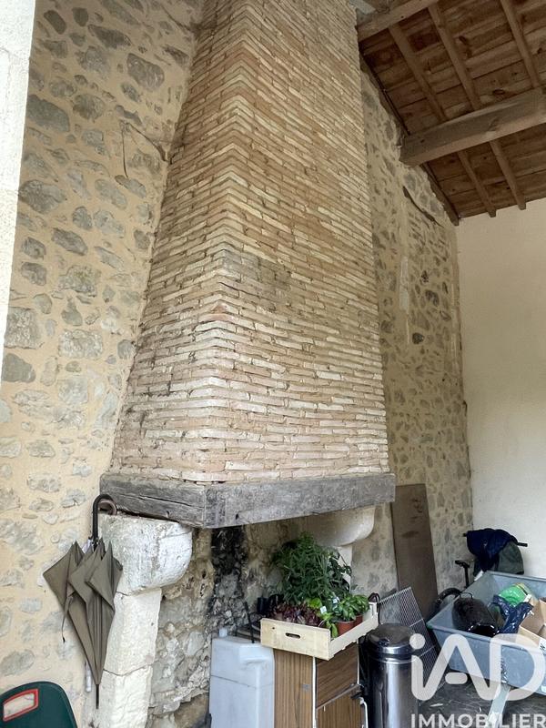 Maison - 580 m² - 11 pièces