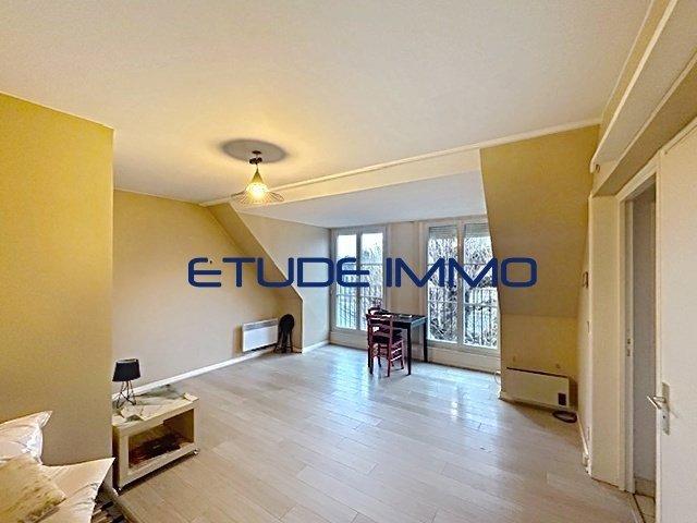 Studio - 32 m² - 3 pièces