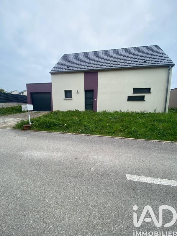 Maison - 92 m² - 4 pièces