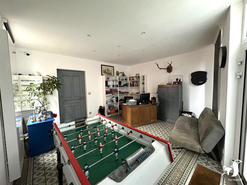 Maison - 419 m² - 8 pièces