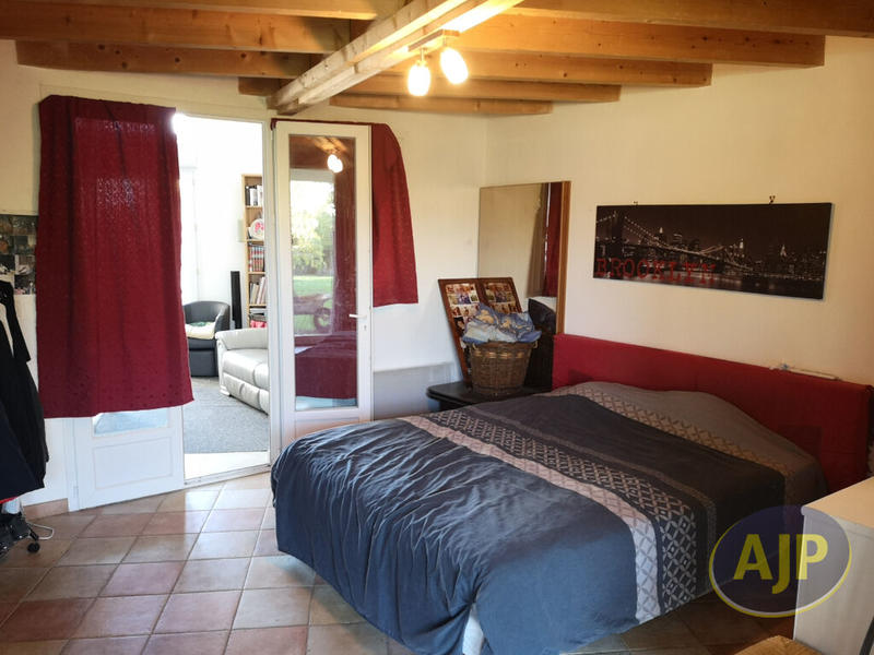 Maison - 185 m² - 7 pièces