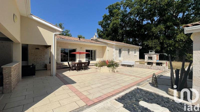 Maison - 226 m² - 8 pièces