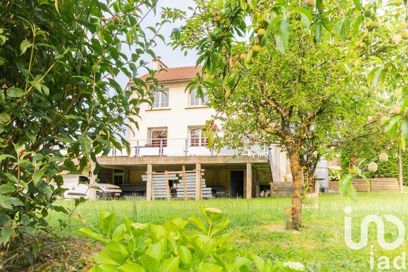 Maison - 134 m² - 8 pièces