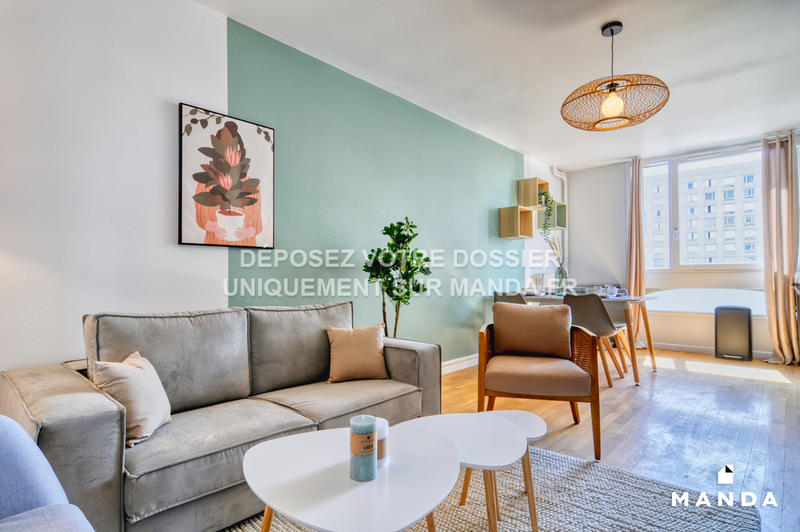 Chambre - 10 m² - 5 pièces