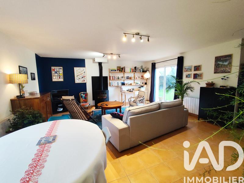 Maison - 95 m² - 5 pièces