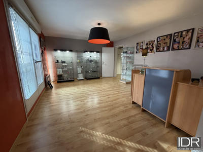 Bureau - 88 m² - 4 pièces