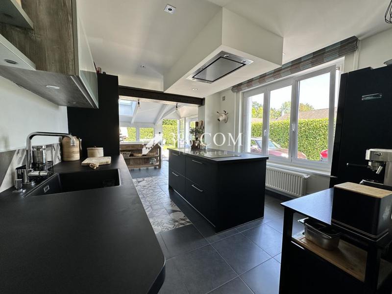 Pavillon - 135 m² - 6 pièces