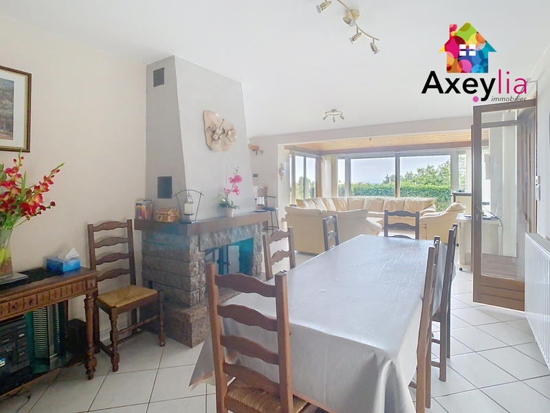 Maison - 196 m² - 12 pièces