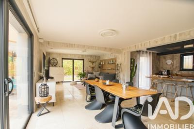 Maison - 166 m² - 5 pièces