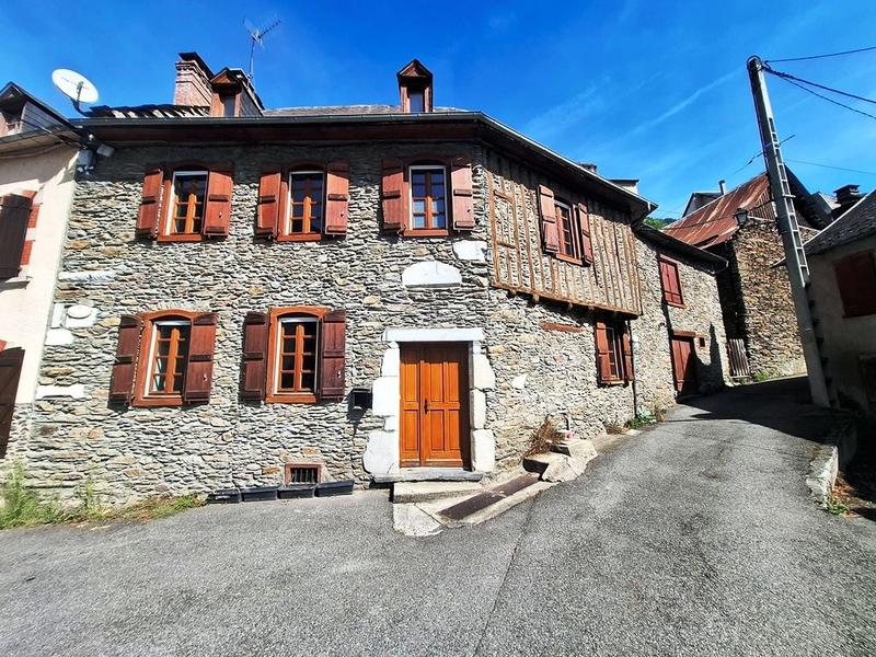 Maison ancienne - 112 m² - 5 pièces