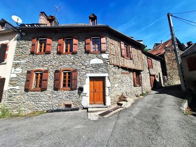 Maison ancienne - 112 m² - 5 pièces