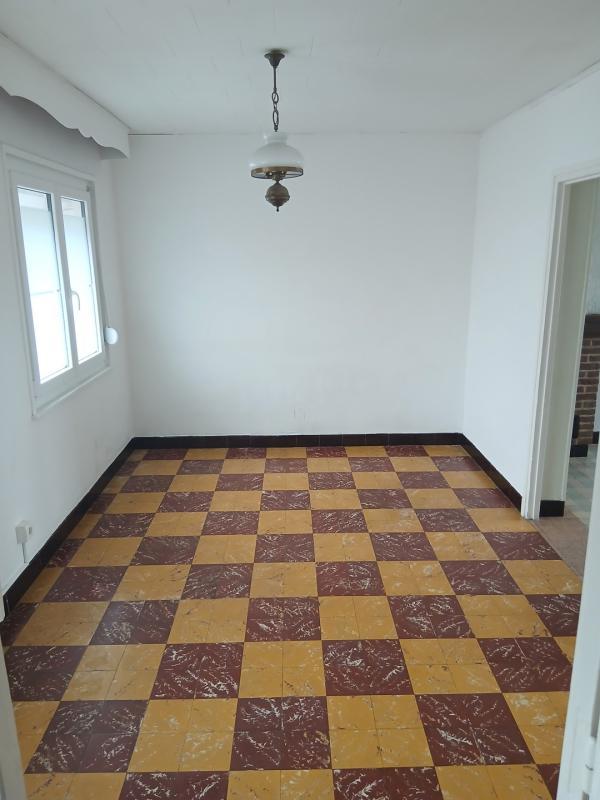 Maison - 83 m² - 5 pièces